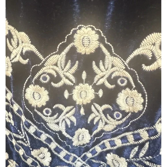 Hannah Plaid Button Up Shirt Navy Blue Check Embroidered Velvet Back Women's L - Picture 4 of 5